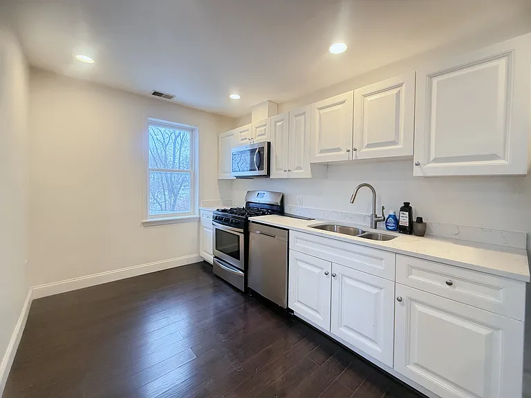 3443 Webster Ave #2 — Photo 3