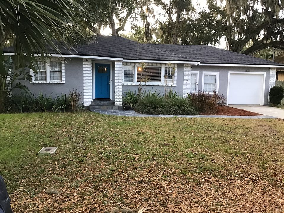 1st image of 106 Azalea Cir