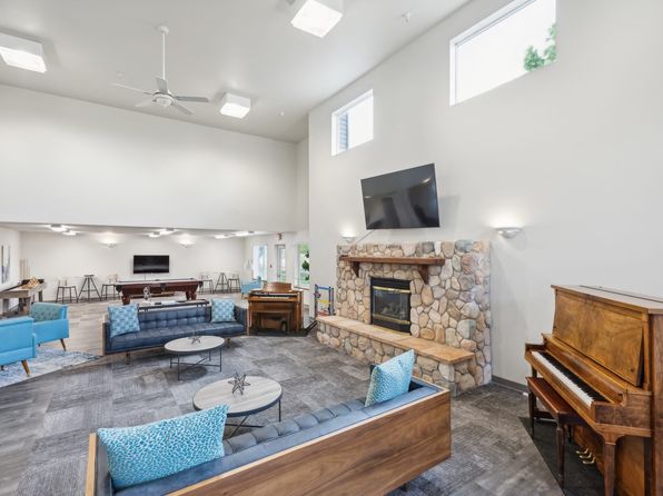 78 27th St W APT 102