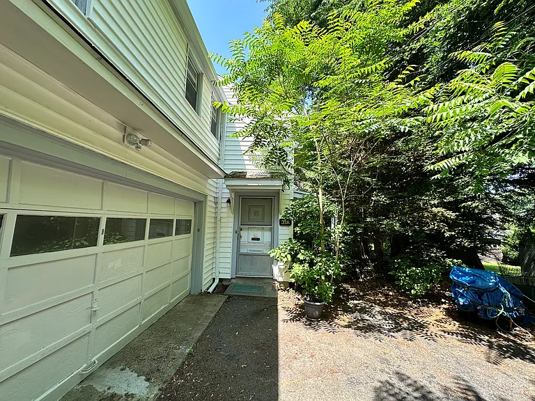 31 Coyne Rd #A — Photo 2