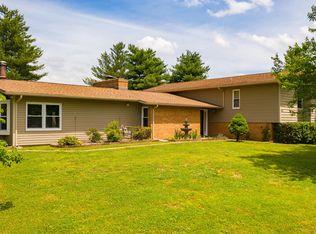 121 Orchard Crest Cir, Clinton, TN 37716