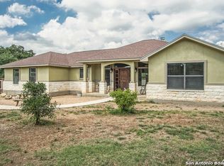1261 Persimmon Pass, Fischer, TX 78623