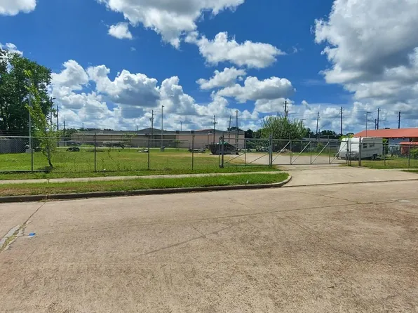 10018 Ramey St, Houston, TX 77075