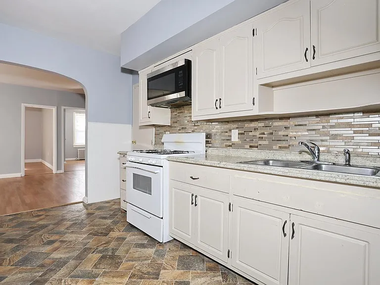 Large kitchen