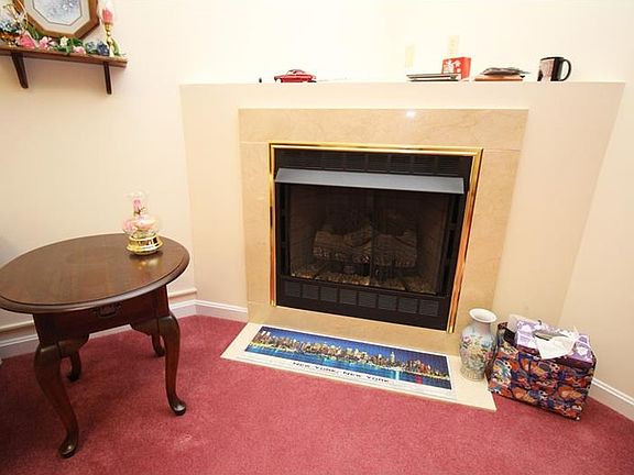 4th image of 1017 Trail Side Ct