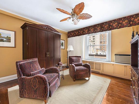 4th image of 144 E 36th St APT 7A