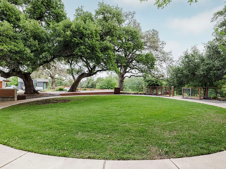 801 N Bluff Dr #28 — Photo 31