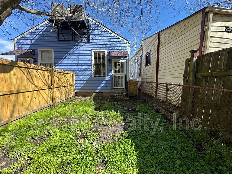 3118 Urquhart St — Photo 11