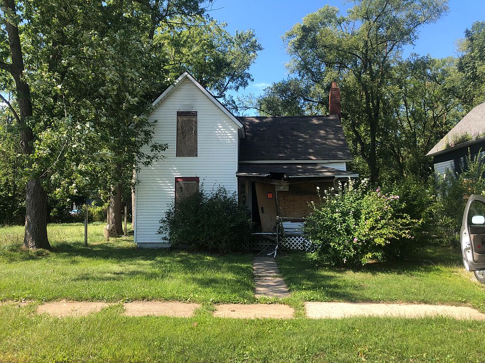 1st image of 964 Pavone St