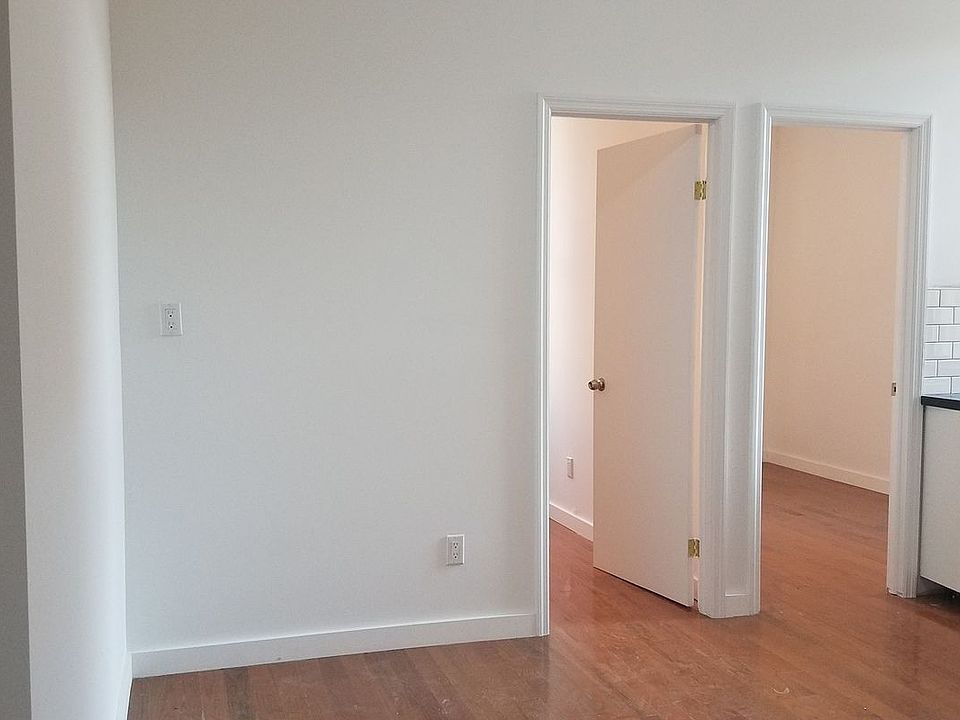 1st image of 158 Mott St APT 13