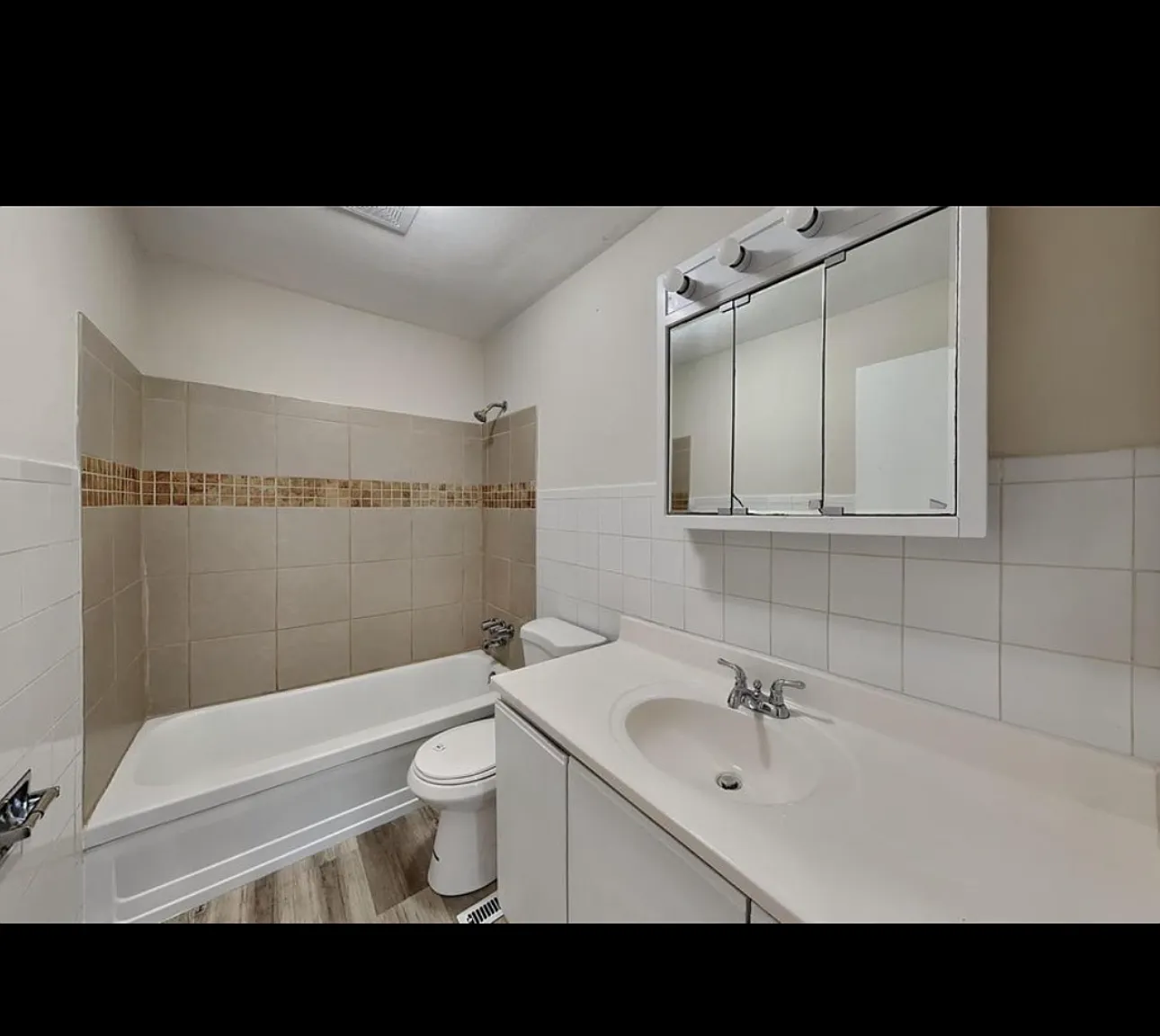 205 Cameron Dr — Photo 4
