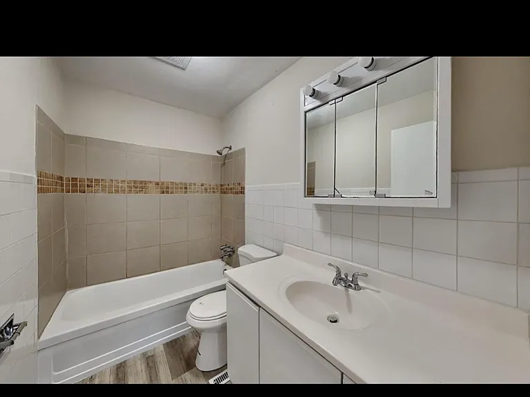 205 Cameron Dr — Photo 4