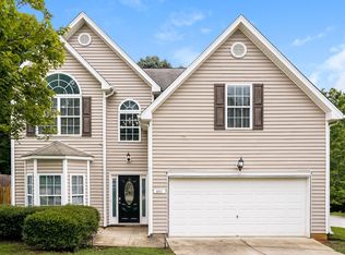 401 Pyracantha Dr, Holly Springs, NC 27540