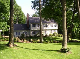 13 Heritage Dr, Danbury, CT 06811