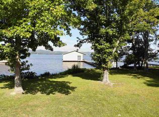 2924 Willow Beach Rd, Guntersville, AL 35976