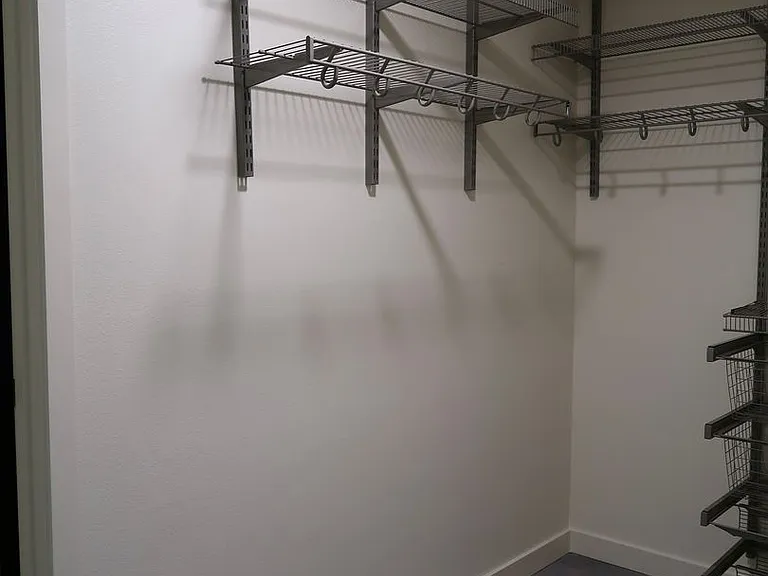 Bell View Apartments — Photo 123