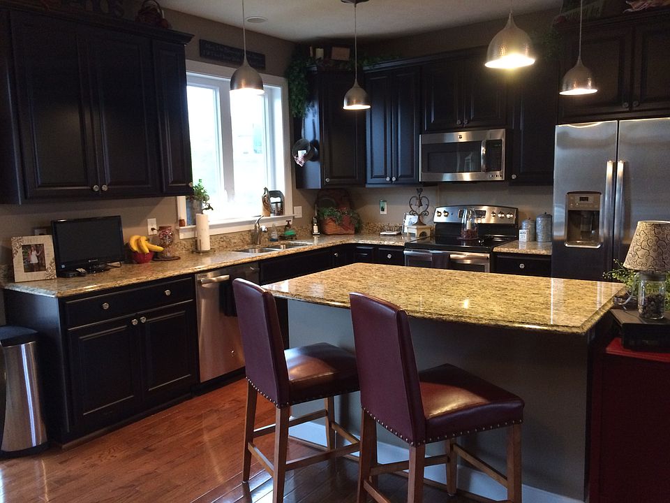 Kitchen, stainless appliance