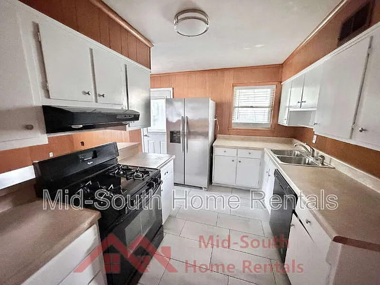 3831 Hermitage Dr — Photo 7