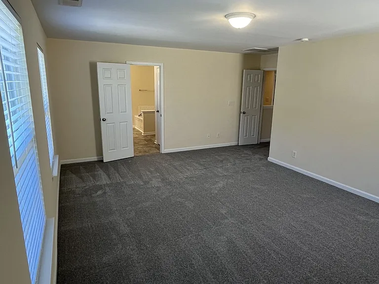 242 Summit Park Ct — Photo 17