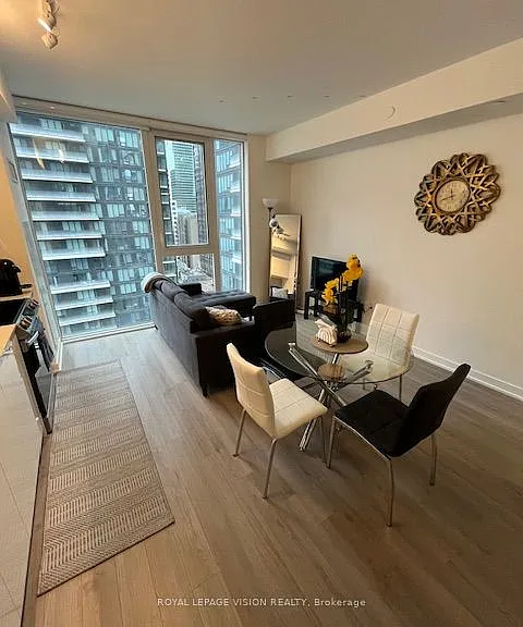 357 King St W #1804 — Photo 3