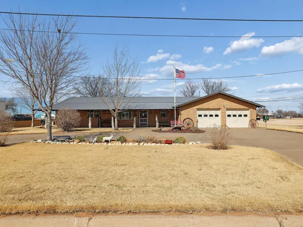 1201 Purnell Ave, Stratford, TX 79084