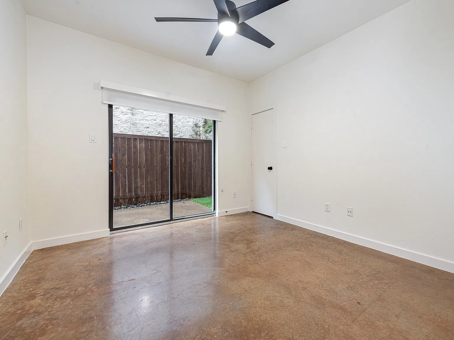 3 bed, 2251 sqft, $4,500 — Photo 4