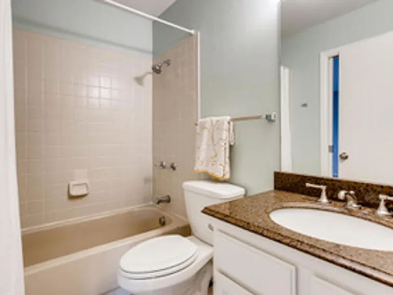3135 Bell Dr — Photo 14