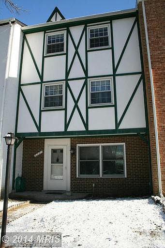 1st image of 6331 Paddington Ln