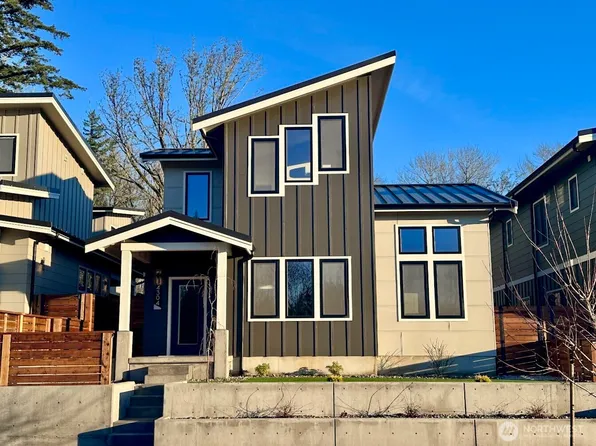 4304 Creston Way, Bellingham, WA 98226