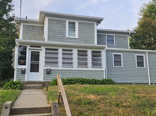 52 Davis St Floor 2, Plymouth, MA 02360
