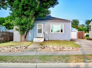 709 6th St SW, Minot, ND 58701