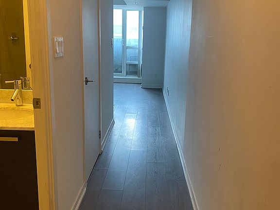 2nd image of 68 Abell St #228