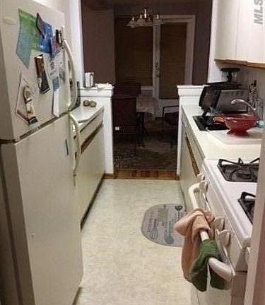 4th image of 100 Randall Ave APT 2E