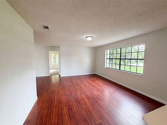 3rd image of 3143 Boxelder St
