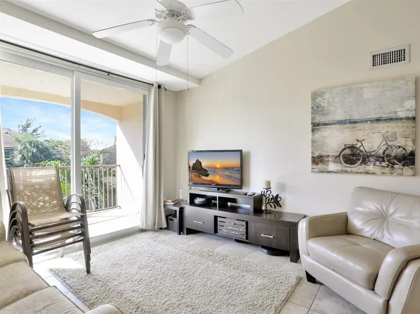 723 Villa Cir #723, Boynton Beach, FL 33435