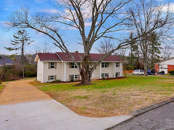 3rd image of 9512 Heathwood Dr
