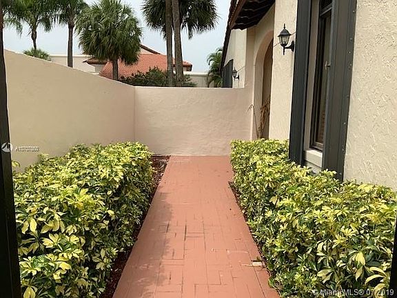 5th image of 9339 NW 48th Doral Ter #0