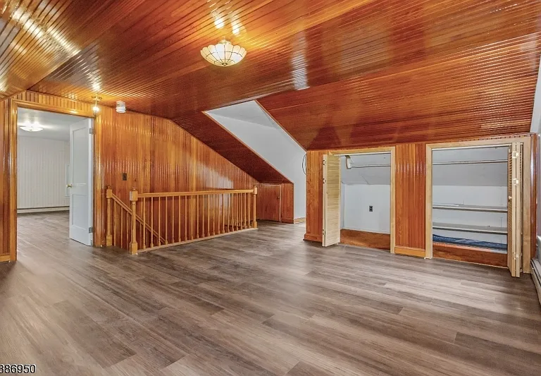 87 Glen Rd — Photo 16