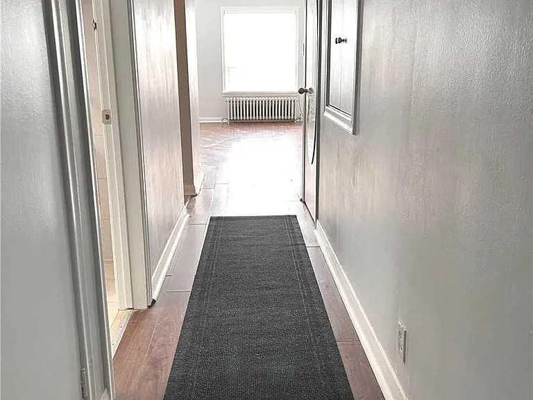 888 Bloor St W #3 — Photo 5