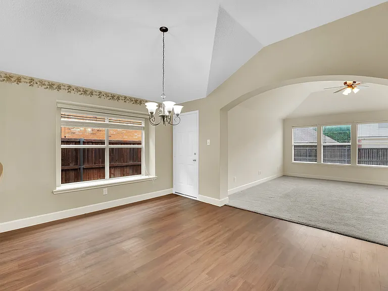 12618 Red Hawk Dr — Photo 4
