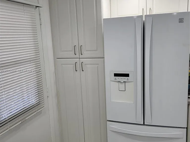 3401 N Country Club Dr #211 — Photo 8