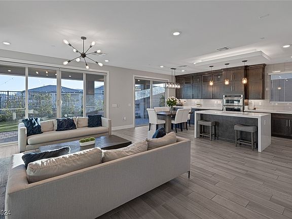 4th image of 12389 Foxtail Run Ave