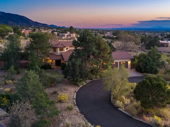 559 Black Bear Pl NE, Albuquerque, NM 87122