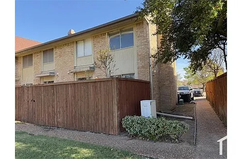 2602 Custer Pkwy #D Photo 1