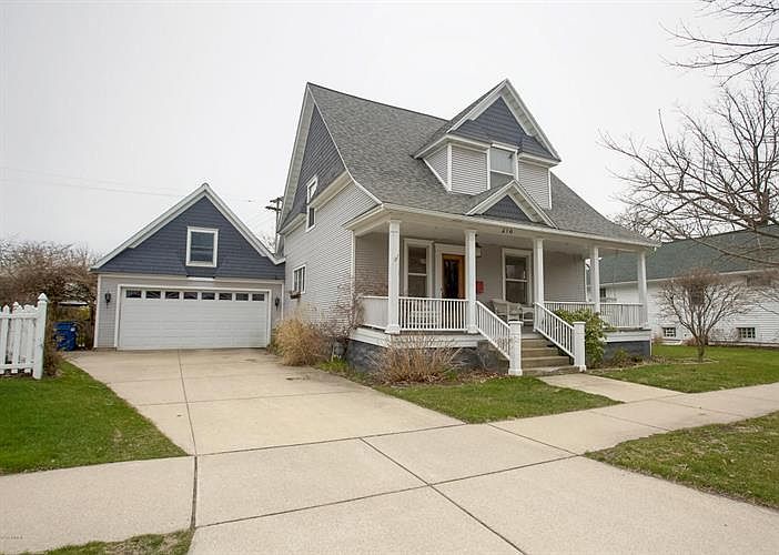 1st image of 216 Howard Ave