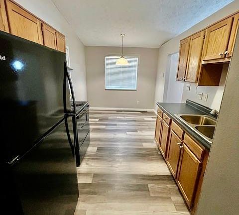 5th image of 8217 N Waterford Dr