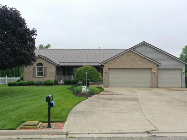 83 Renfrew Dr, Shelby, OH 44875