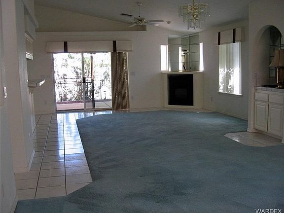 3rd image of 2045 E Via Del Aqua Dr