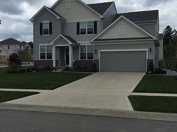 2nd image of 102 Garnett Cir