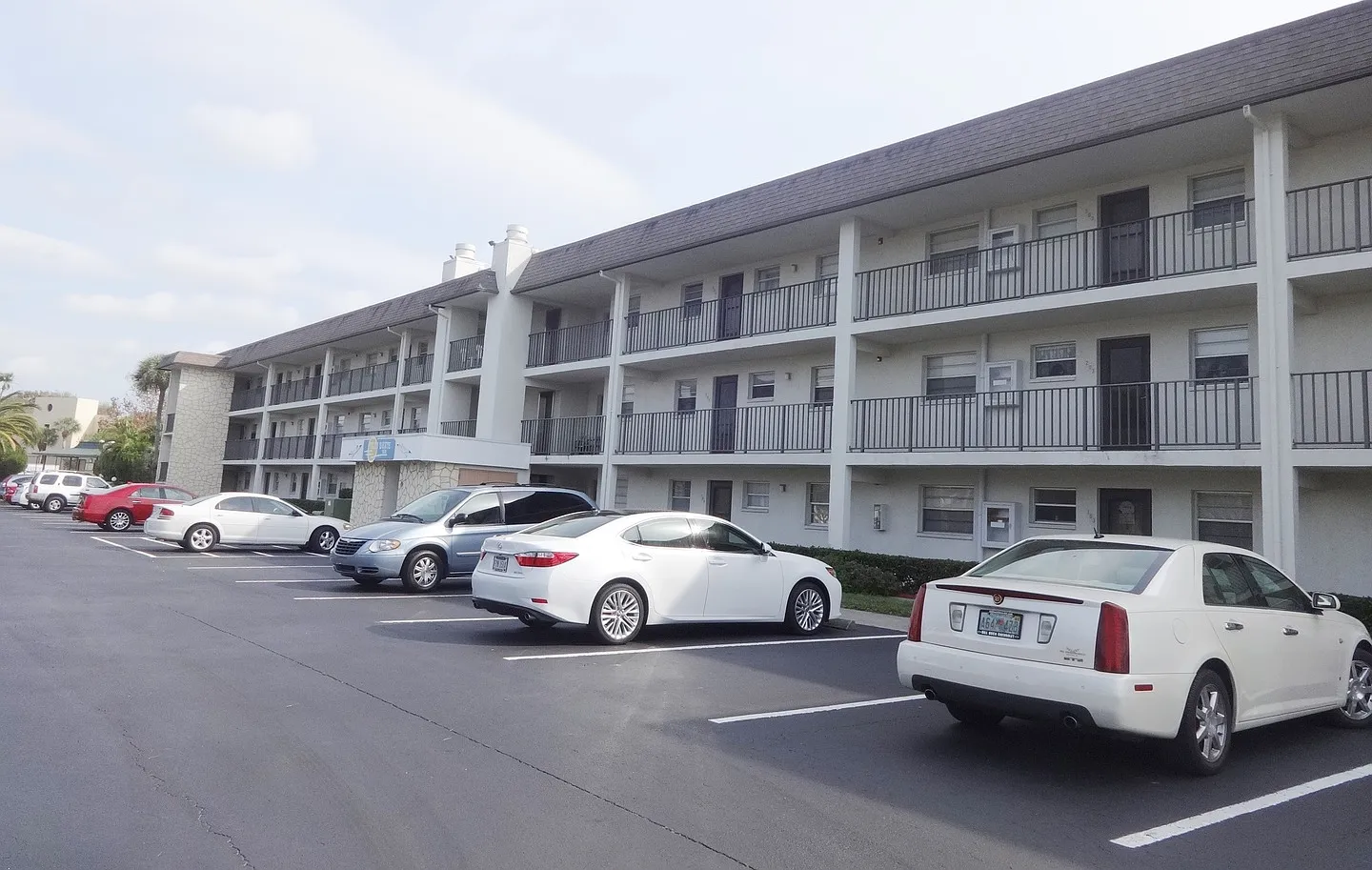 2BR/2BA 2nd Floor Condo in Capri Isles — Photo 1